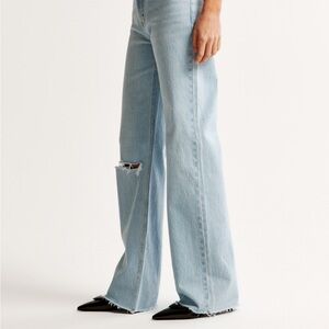 Abercrombie & Fitch “The ‘90s Relaxed Jean High Rise”